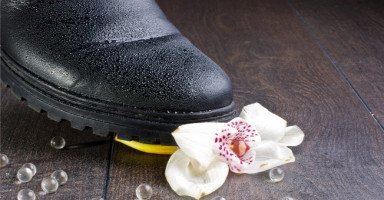 عندما علموا بعقمه أجبروني على الطلاق وحبسوني
