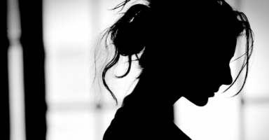 بعد رفضي للذهاب إلى شقته تركني
