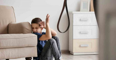 عنفت ابني وعاملته أسوء معاملة للأسف هذا هو حاله