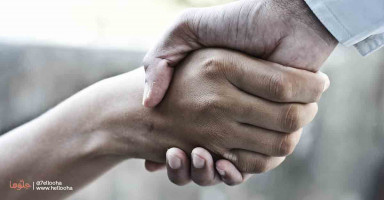 كيف اساعد هذه الفتاة التي لجأت لي من غير فضائح؟